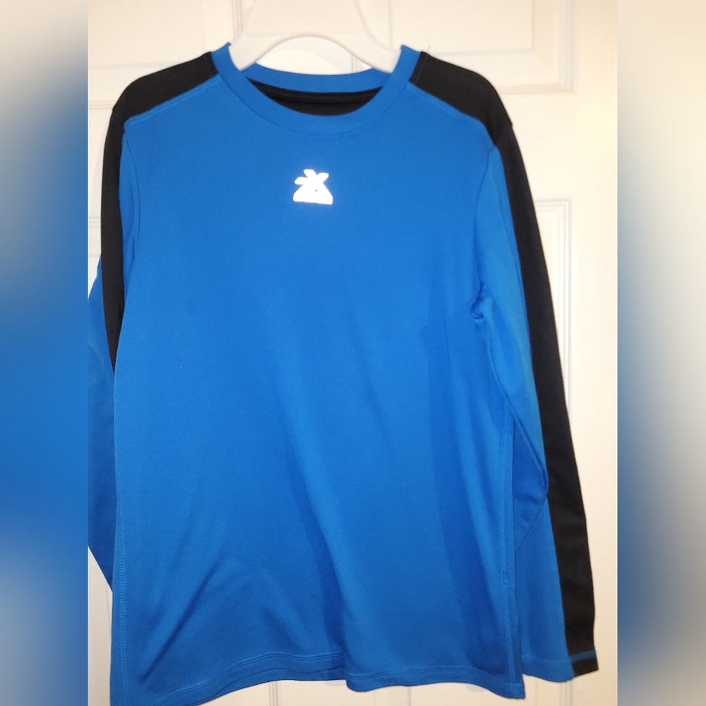Zero Xposur Moisture Wicking shirt boys large